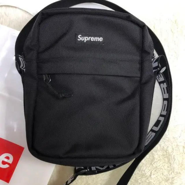 Supreme(シュプリーム)のsupreme ショルダーバッグ18ss メンズのバッグ(ショルダーバッグ)の商品写真