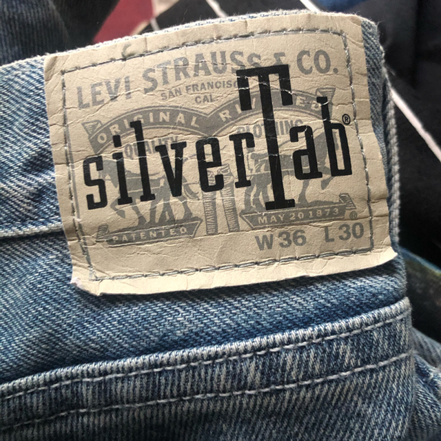 Levi's(リーバイス)の【くらうどんさん専用】シルバータブ  バギーデニム  メンズのパンツ(デニム/ジーンズ)の商品写真