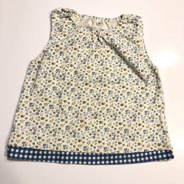 西松屋(ニシマツヤ)の花柄 トップス 95【即購入OK】 キッズ/ベビー/マタニティのキッズ服女の子用(90cm~)(Tシャツ/カットソー)の商品写真