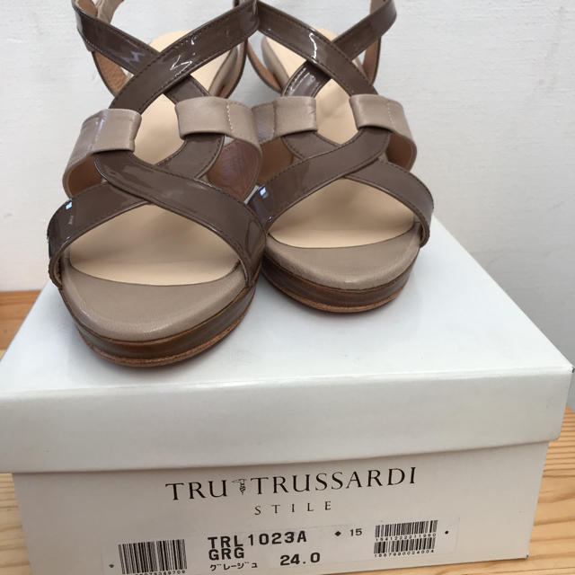 madras(マドラス)のTRU TRUSSARDI レディース　サンダル レディースの靴/シューズ(サンダル)の商品写真