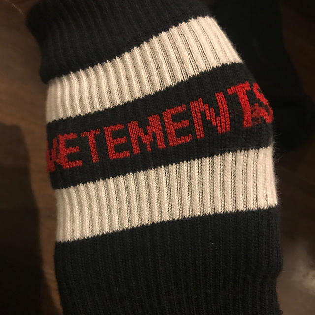 Balenciaga(バレンシアガ)のVETEMENTS ソックス　BLACK レディースのレッグウェア(ソックス)の商品写真