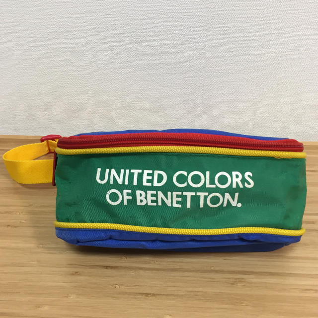 BENETTON(ベネトン)のウエストポーチ★ベネトン レディースのバッグ(ボディバッグ/ウエストポーチ)の商品写真