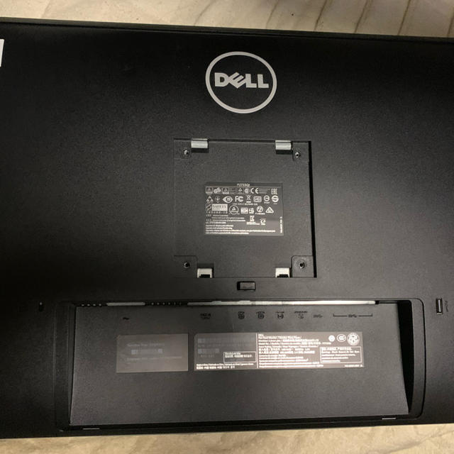 DellDELL P2715Q  4Kモニター