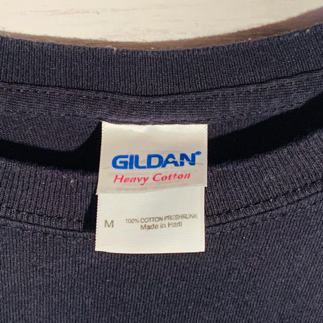 #37 【USA古着】 GILDAN ビッグロゴ　半袖　Tシャツ　M メンズのトップス(Tシャツ/カットソー(半袖/袖なし))の商品写真