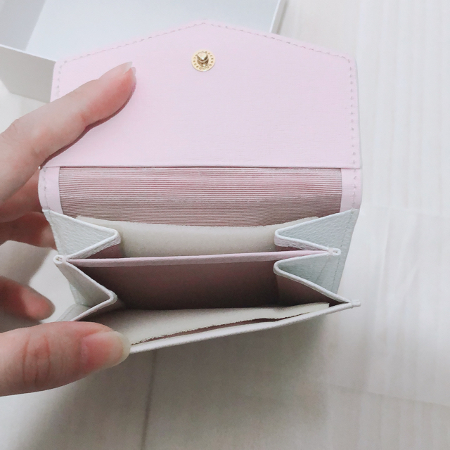 4℃(ヨンドシー)のルリア 4℃ 短財布 レディースのファッション小物(財布)の商品写真