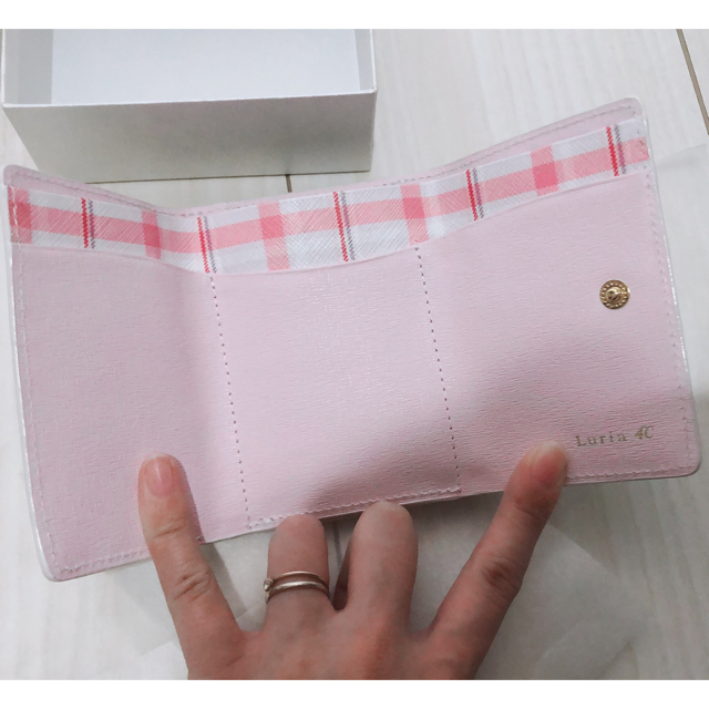 4℃(ヨンドシー)のルリア 4℃ 短財布 レディースのファッション小物(財布)の商品写真