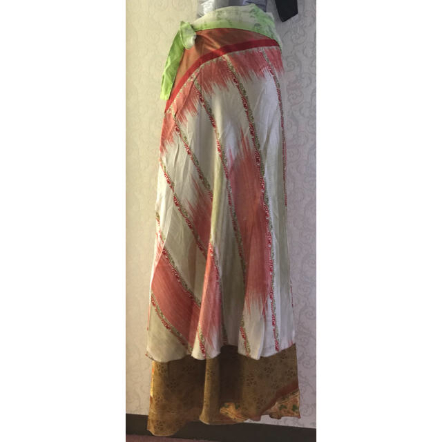 巻きスカート　マキシ丈　マジックラップスカート　インドのサリー　民族　エスニック レディースのスカート(ロングスカート)の商品写真