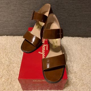 フェラガモ(Ferragamo)のフェラガモ　サンダル　6 1/2 ヒール7cm (サンダル)