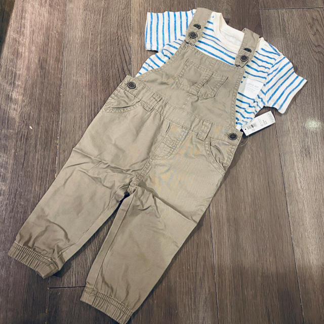 Old Navy(オールドネイビー)のOLD NAVY新品　オーバーオールとシャツのセット キッズ/ベビー/マタニティのベビー服(~85cm)(カバーオール)の商品写真