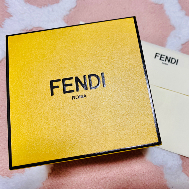 FENDI(フェンディ)のFENDI バングル レディースのアクセサリー(ブレスレット/バングル)の商品写真