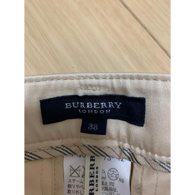 BURBERRY(バーバリー)のBurberry LONDON バーバリーロンドン チノパン レディースのパンツ(チノパン)の商品写真