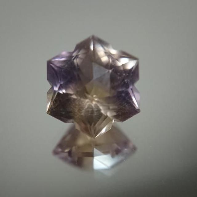 アメトリン　2.4ｃｔ　天然石　フラワー　ルース