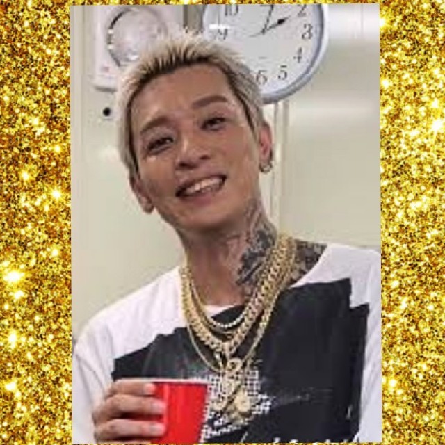 T-ace着用☆ マネーデザインネックレス ゴールドカラー | フリマアプリ ラクマ