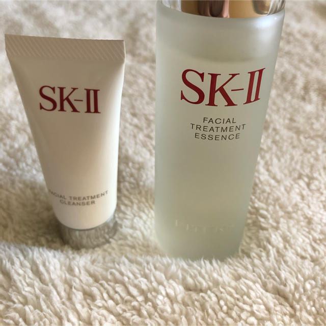 SKII フェイシャルトリートメントエッセンス、クレンザーセット