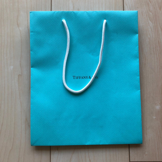 Tiffany & Co.(ティファニー)のティファニー 紙袋 ショップバック レディースのバッグ(ショップ袋)の商品写真