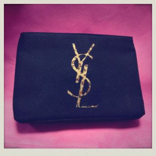 サンローラン(SAINT LAURENT)のYSL♡ポーチ(クラッチバッグ)