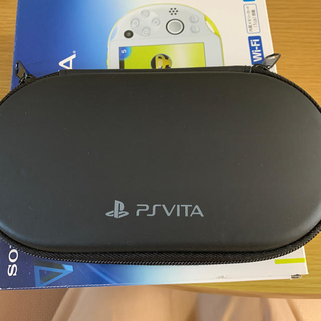 SONY PlayStationVITA 本体  PCH-2000 ZA13