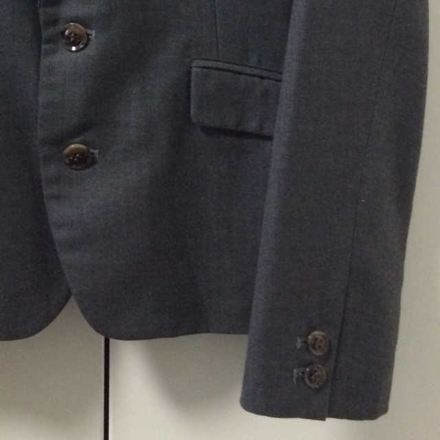 relacher(ルラシェ)のルラシェ、ダークグレーのジャケット レディースのジャケット/アウター(テーラードジャケット)の商品写真