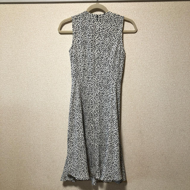 H&M - 新品H&Mモノトーンレオパードワンピース◇ノースリーブ H&M - 新品H&Mモノトーンレオパードワンピース◇ノースリーブ