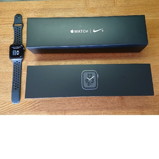 Apple Watch 4 (アップルウォッチ4)NIKE+ 44mm GPS