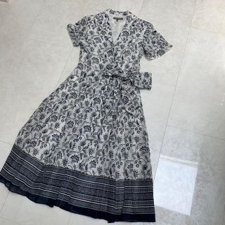 ローラアシュレイ ひざ丈ワンピース レディース ボタニカル の通販 9点 Laura Ashleyのレディースを買うならラクマ