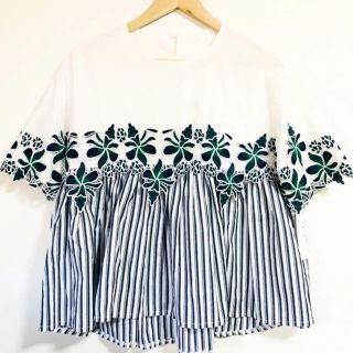 ザラ(ZARA)のお花レース✖️ストライプが可愛い(๑˃̵ᴗ˂̵)✨‼️❤️着回し抜群❤️ブラウス(シャツ/ブラウス(半袖/袖なし))