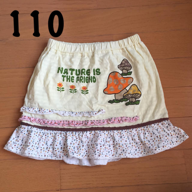 キッズ 110 きのこ&お花柄スカート キッズ/ベビー/マタニティのキッズ服女の子用(90cm~)(スカート)の商品写真