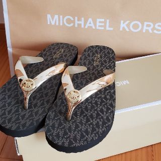 マイケルコース(Michael Kors)のでく様専用       新品☆マイケル コース☆ビーチサンダル(ビーチサンダル)