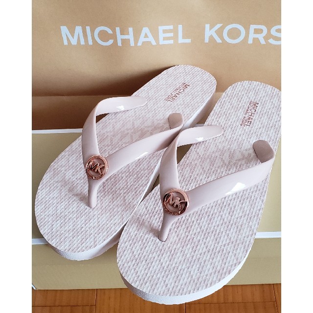 Michael Kors(マイケルコース)の新品☆マイケル コース☆レディース フリップフロップビーチサンダル レディースの靴/シューズ(ビーチサンダル)の商品写真