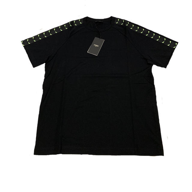 【FENDI 】Tシャツ　Blackフルラ