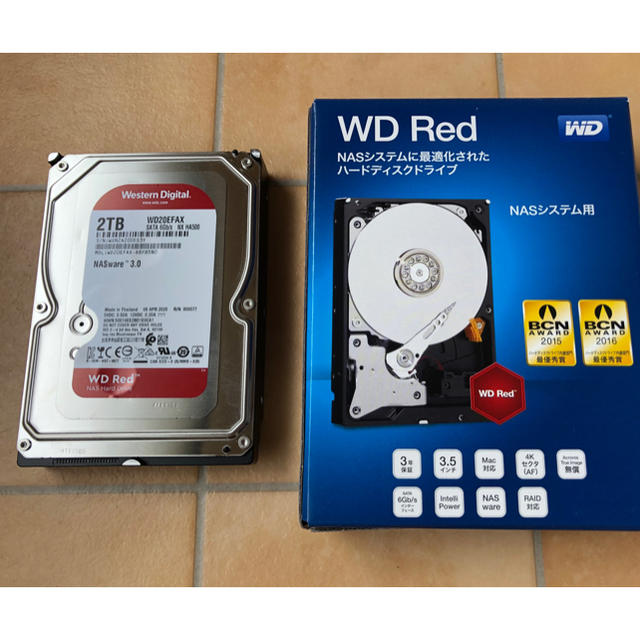 Western HDD 2TB WD Red WD20EFAX-RT スマホ/家電/カメラのPC/タブレット(PCパーツ)の商品写真