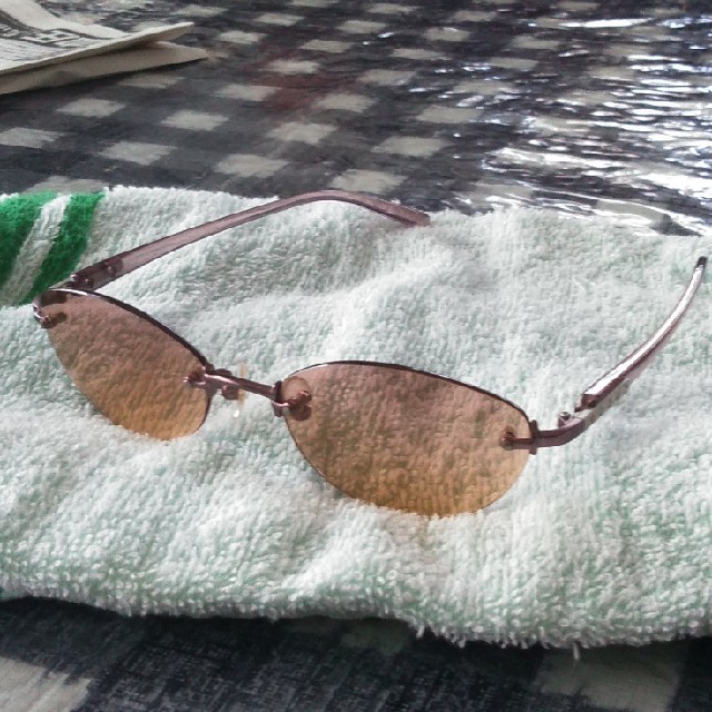 SONIA RYKIEL(ソニアリキエル)のサングラス　ソニアリキエル　ノンフレーム　薄茶　薄紫 レディースのファッション小物(サングラス/メガネ)の商品写真