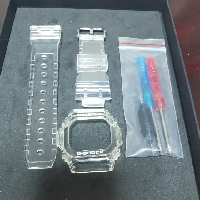 G-SHOCK(ジーショック)のgw-m5610 　スケルトン銀　タフソーラー　g-shock　gショック メンズの時計(腕時計(デジタル))の商品写真