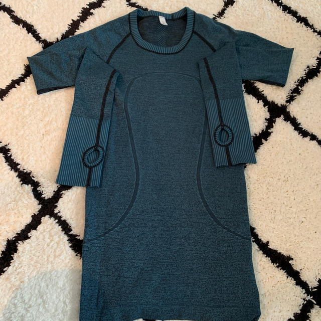 ルルレモン Lululemon T-shirt Tシャツ