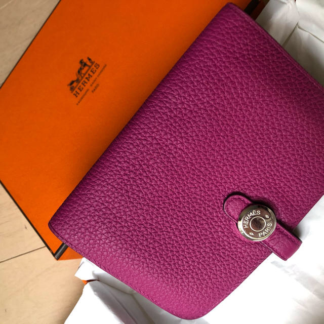 Hermes(エルメス)のroseさま専用　エルメス　ドゴンコンパクト　C刻 レディースのファッション小物(財布)の商品写真