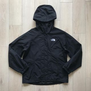 ザノースフェイス(THE NORTH FACE)のノースフェイスブラック斜めポケット付立体裁断シェイプナイロンパーカー(ナイロンジャケット)