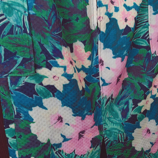 REDYAZEL(レディアゼル)のREDYAZEL ボタニカル柄スカート レディースのスカート(ひざ丈スカート)の商品写真