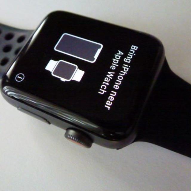 Apple Watch(アップルウォッチ)のApple Watch Series 3 NIKEセルラーモデル42mm メンズの時計(腕時計(デジタル))の商品写真