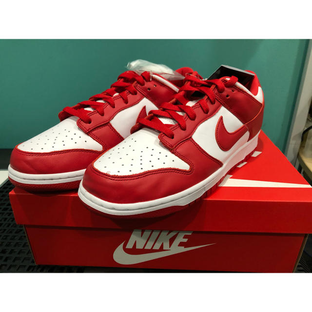 NIKE(ナイキ)の28.5cm NIKE DUNK LOW SPユニバーシティレッド ダンクロー メンズの靴/シューズ(スニーカー)の商品写真