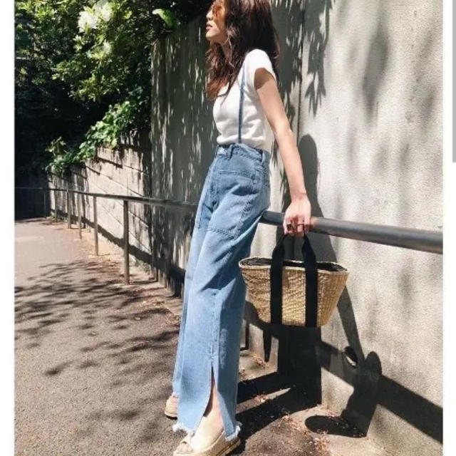 即完売　moussy ストラップワイドデニム　サロペット