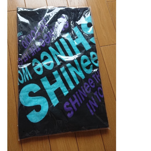 SHINee(シャイニー)のSHINee　1stCONCERT　TOKYO　タオル エンタメ/ホビーのCD(K-POP/アジア)の商品写真