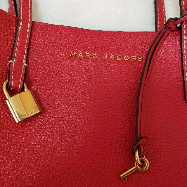 MARC JACOBS(マークジェイコブス)の【ゆっきー様購入申請用】マークジェイコブス　肩掛けトートバッグ レディースのバッグ(トートバッグ)の商品写真