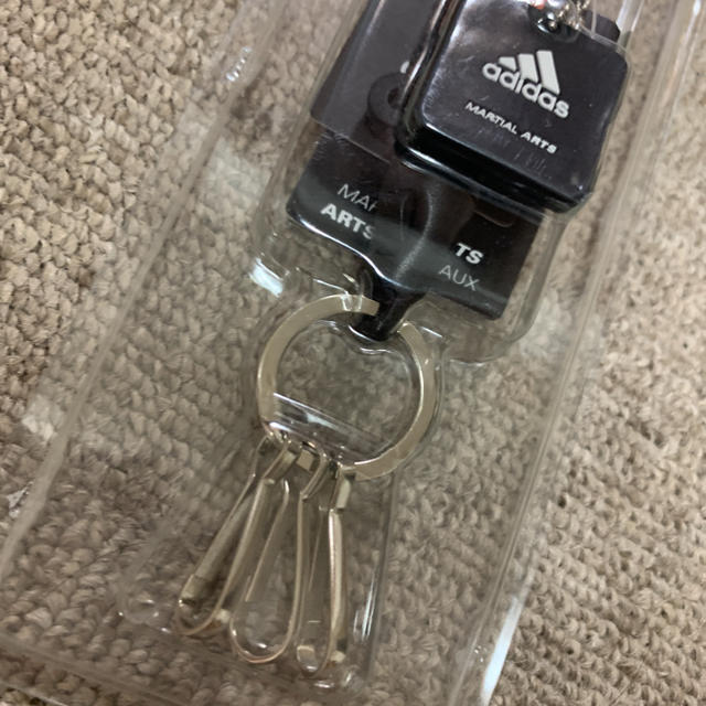 adidas(アディダス)のadidas キーチェーン メンズのファッション小物(キーホルダー)の商品写真