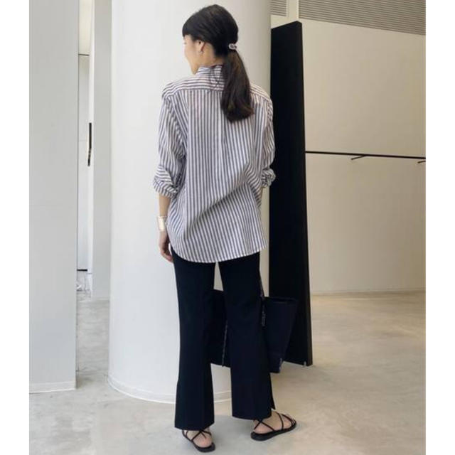 L'Appartement DEUXIEME CLASSE(アパルトモンドゥーズィエムクラス)の新品⭐️L'Appartement 【XIRENA】STRIPE シャツ レディースのトップス(シャツ/ブラウス(長袖/七分))の商品写真