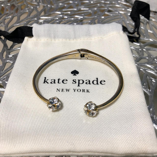 kate spade new york(ケイトスペードニューヨーク)のケイトスペードニューヨーク♡バングル レディースのアクセサリー(ブレスレット/バングル)の商品写真