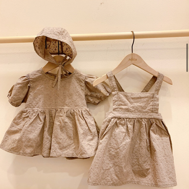 大セール開催中！韓国子供服　/ 花柄ワンピース キッズ/ベビー/マタニティのキッズ服女の子用(90cm~)(ワンピース)の商品写真