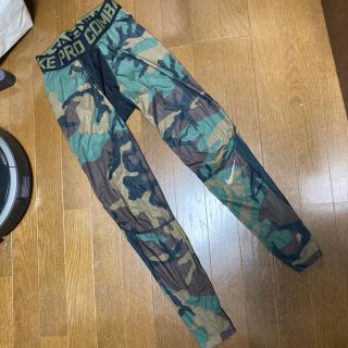 ナイキ(NIKE)のNIKE PRO COMBAT ロングタイツ  L 迷彩(トレーニング用品)