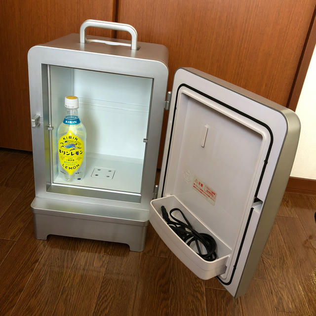 小型冷蔵庫 スマホ/家電/カメラの生活家電(冷蔵庫)の商品写真