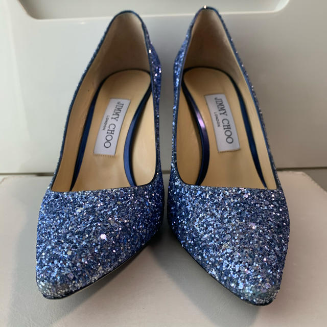 JIMMY CHOO(ジミーチュウ)のYoca様専用ページです♡ジミーチュウ　ブルーグリッター　パンプス レディースの靴/シューズ(ハイヒール/パンプス)の商品写真