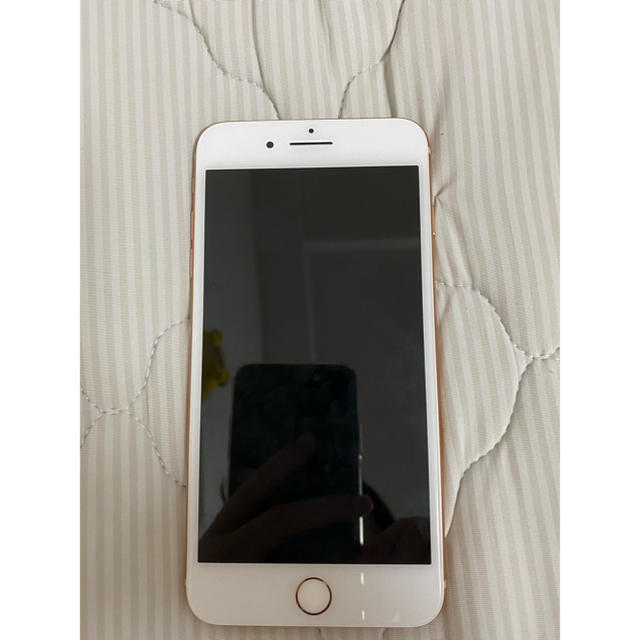 iPhone(アイフォーン)の【中古品ジャンク】iPhone8Plus 64GB  ゴールド スマホ/家電/カメラのスマホアクセサリー(iPhoneケース)の商品写真